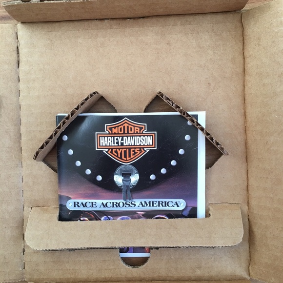 Harley-Davidson RaceAcross America CD with Manual - Picture 8 of 12